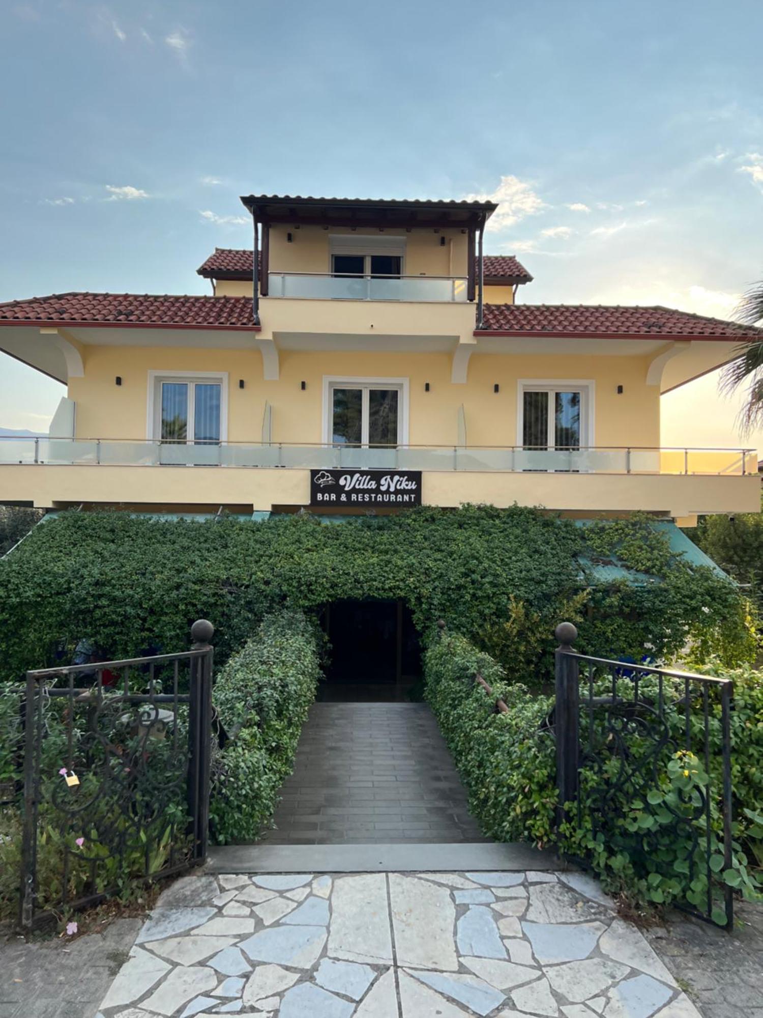 Villa Niku Berat Buitenkant foto