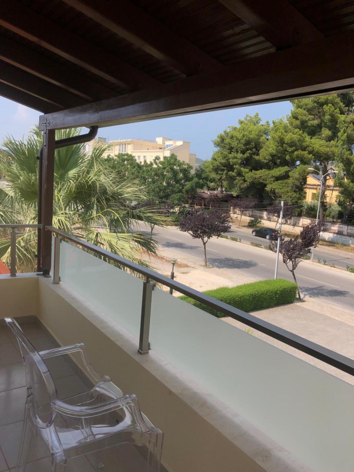 Villa Niku Berat Buitenkant foto